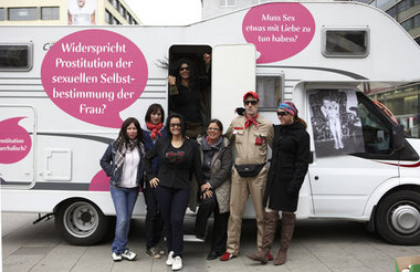 Spezialisten für heikle Fragen: Die Aktivistinnen und Aktivisten... Spezialisten für heikle Fragen: Die Aktivistinnen und Aktivisten...