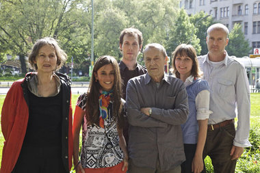 Gruppenbild mit Savignyplatz: v.l.n.r. Gisela Breitling, Ina Rud... Gruppenbild mit Savignyplatz: v.l.n.r. Gisela Breitling, Ina Rud...