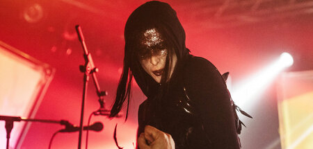 Tanzbare Metanoia: Chris Corner live im Postbahnhof Berlin im De...