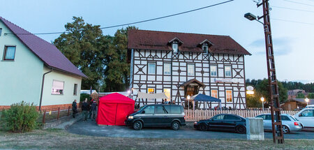 Szenetreff in Kloster Veßra: Der Gasthof »Goldener Löwe« (25.8.2... Szenetreff in Kloster Veßra: Der Gasthof »Goldener Löwe« (25.8.2...
