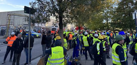 Die Baustelle in der Hamburger Hafencity wird nach dem Unfall am... Die Baustelle in der Hamburger Hafencity wird nach dem Unfall am...