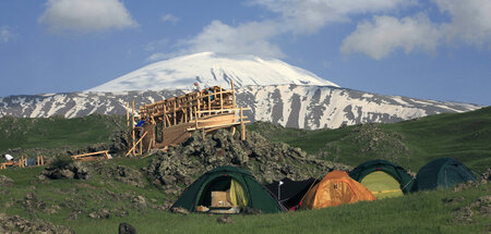 Fenster zur Welt: Blick auf den Berg Ararat (21.5.2007)
