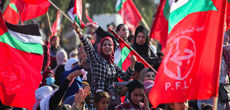 Feiern zum 55jährigen Bestehen der PFLP in Gaza-Stadt (Dezember ... Feiern zum 55jährigen Bestehen der PFLP in Gaza-Stadt (Dezember ...