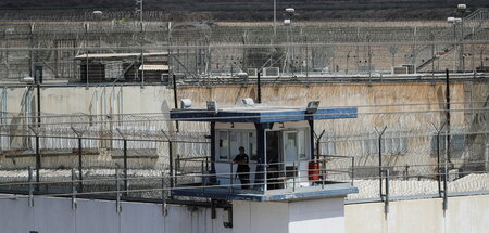 Wachturm des Gefängnisses von Gilboa im Norden Israels (6.9.2021... Wachturm des Gefängnisses von Gilboa im Norden Israels (6.9.2021...
