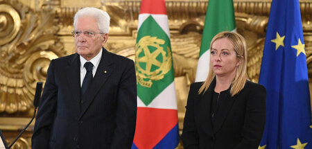 Sergio Mattarella und Giorgia Meloni bei der Vereidigungszeremon... Sergio Mattarella und Giorgia Meloni bei der Vereidigungszeremon...