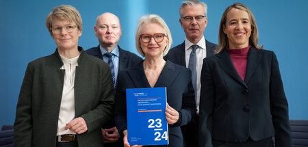 Gute Mienen zum Wirtschaftsrückgang: Die Sachverständigen und ih...