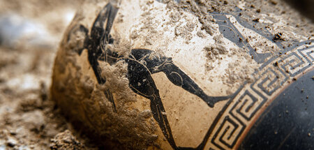 Eine bemalte Vase, im Artemis-Tempel gefunden: