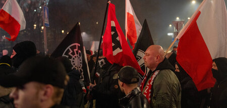 Beim alljährlichen Marsch durch Warschau sind stets auch Nazisym...