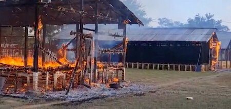 Von Aufständischen eingenommen und in Brand gesteckt: Posten der...