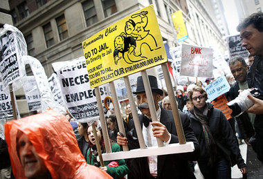 Wut auf Banker und Regierung: Protestmarsch im April in New York