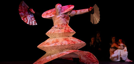 »You’re nothing than paper«: Kristine Tornquists Spielfiguren wi...