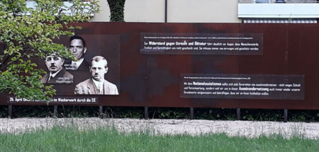 In Burghausen erinnern Tafeln am Aventinus-Gymnasium an die von ...