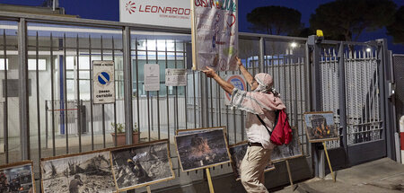 Protest gegen den Rüstungshersteller Leonardo auch in Palermo im...
