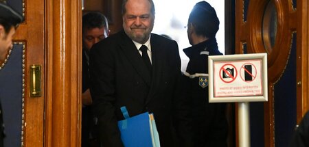 Konnte sich schon bei Prozessauftakt siegessicher zeigen: Justiz...