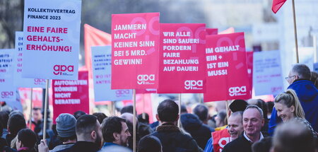»Die Unterstützung wird von Tag zu Tag größer«: Handelsbeschäfti...