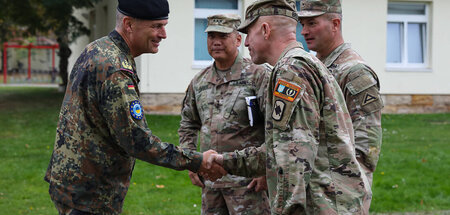 Handshakes in Grafenwöhr: Deutschland ist nicht nur im Ukraine-K...