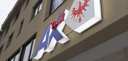 »Teil der institutionalisierten Sozialpartnerschaft«: Die Tirole... »Teil der institutionalisierten Sozialpartnerschaft«: Die Tirole...