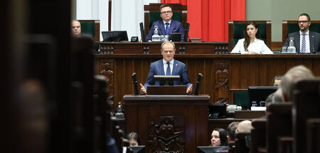 Nach langem Warten: Donald Tusk präsentiert sein Regierungsprogr... Nach langem Warten: Donald Tusk präsentiert sein Regierungsprogr...