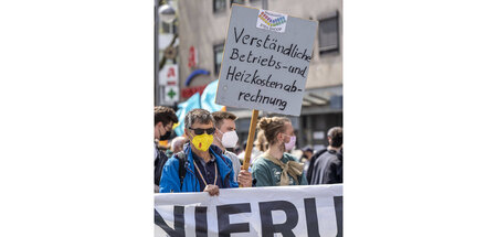 Nur wer Einwände erhebt, kann gewinnen (Demo vor Vonovia-Zentral... Nur wer Einwände erhebt, kann gewinnen (Demo vor Vonovia-Zentral...