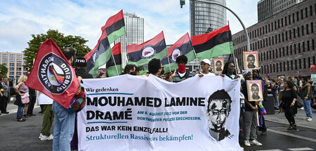Der Solidaritätskreis Justice4Mouhamed fordert Gerechtigkeit für...