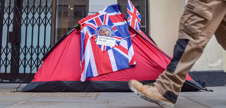 In England ist die Zahl der Obdachlosen innerhalb eines Jahres u... In England ist die Zahl der Obdachlosen innerhalb eines Jahres u...