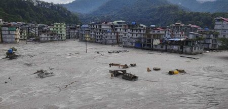 »Nicht mal ein Frühwarnsystem«: Wassermassen in Sikkim, Indien, ... »Nicht mal ein Frühwarnsystem«: Wassermassen in Sikkim, Indien, ...