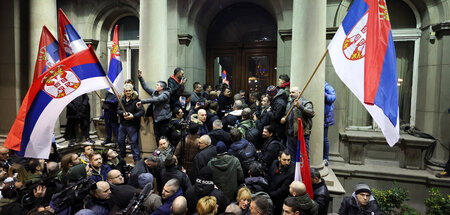 Wieder ein vom Ausland geplanter Umsturzversuch? Anhänger der Op...
