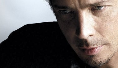 Leider kann Chris Cornell keine Gitarren mehr finden