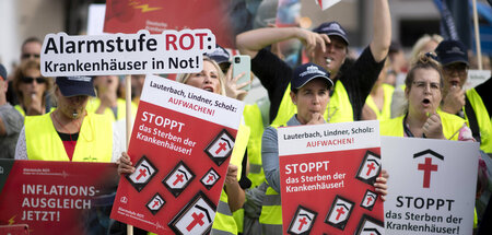 Pflegekräfte versuchen die Politik schon seit einigen Jahren zu ...