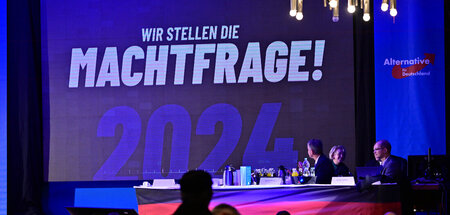 Bühnenbild beim AfD-Landesparteitag in Thüringen (Pfiffelbach, 1...