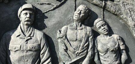 Denkmal zur Erinnerung an den deutschen Völkermord im Zentrum de...