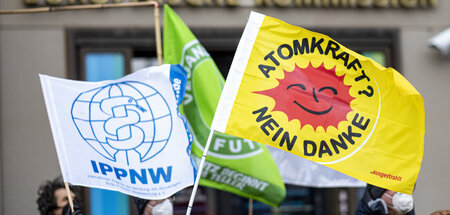 Banner der IPPNW auf einer Demonstration in Berlin (Februar 2022...