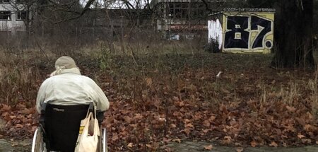 Mit der Halle fiel für die Tageszeit ein barrierefreier Ort für ...