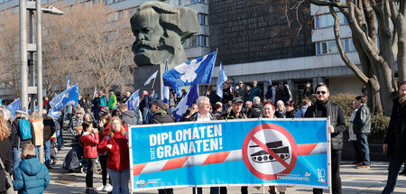 Falsche Freunde, ja vielmehr echte Feinde im Friedenskampf. AfD-...