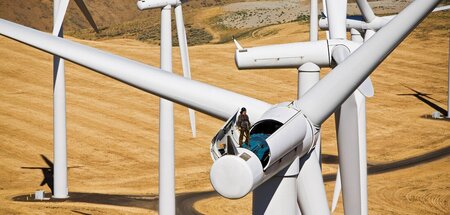 Die Stromerzeugung durch Sonne, Wind und Co. wuchs 2023 gegenübe...