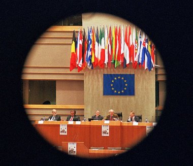 Aktiv werden oder nicht? »Themenabend: Europa vor der Wahl« Aktiv werden oder nicht? »Themenabend: Europa vor der Wahl«
