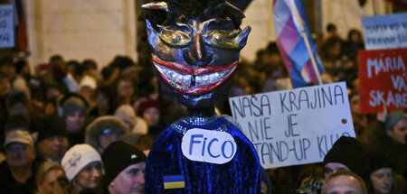 Haben diese Proteste auch eine außenpolitische Komponente? Brati