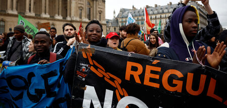 Nein zum Einwanderungsgesetz: Demonstranten am Donnerstag in Par...