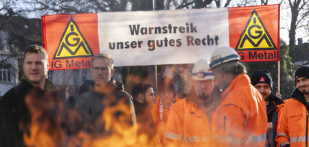 Kampfstark auch in der Krise? Warnstreik bei der Stahlsparte von...