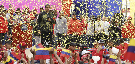 Maduro im Konfettiregen: Gedenken an Aufstand gegen Diktator Jim...