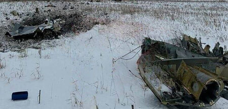 Trümmerteile des wohl von der Ukraine abgeschossenen russischen ...