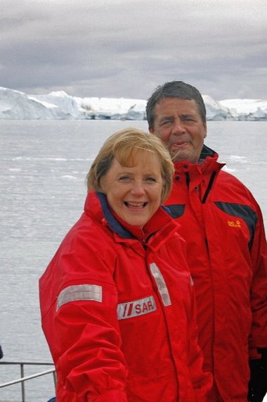 Angela Merkel und Sigmar Gabriel präsentieren sich gerne als »Kl... Angela Merkel und Sigmar Gabriel präsentieren sich gerne als »Kl...