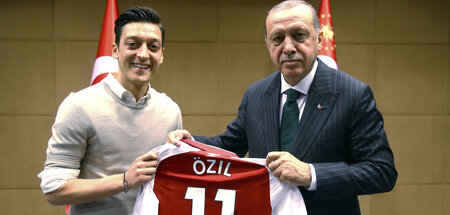 Mesut Özil mit Präsident Erdoğan (London, 14.5.2018)