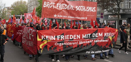 Demonstrationszug in Berlin-Neukölln anlässlich der »Revolutionä...