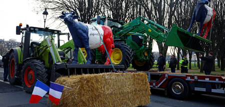 Sind besonders wütend: Französische Bauern demonstrieren am Dien...