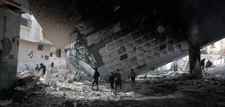 Ergebnis der Solidarität mit Israel: Zerstörtes Gebäude in Rafah...