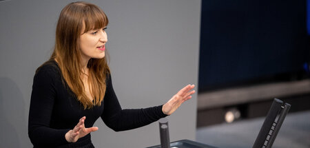 Heidi Reichinnek (Die Linke) im Bundestags (16.11.2023)