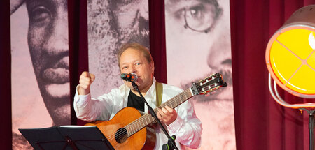 »Die Empörung wächst«: Pablo Miró auf der Rosa-Luxemburg-Konfere...