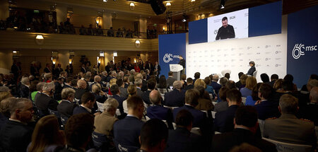 Präsident Selenskij fordert auf der Münchner Sicherheitskonferen...