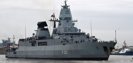Schippert im Roten Meer: Fregatte »Hessen« (Wilhelmshaven, 8.2.2...